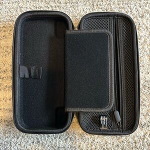 Insignia Go Travel Case
